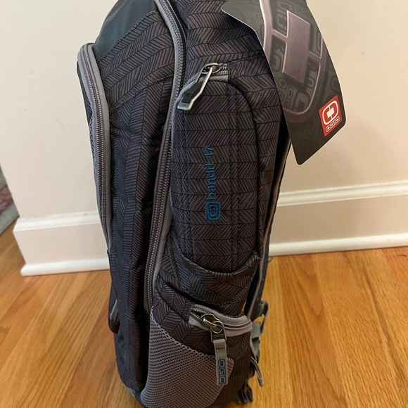 OGIO Carbon Padded laptop backpack - Picture 7 of 11